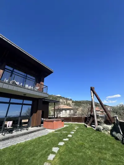 Veles Luxury House