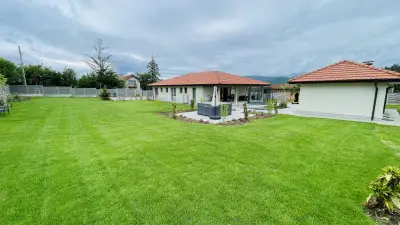 Chara Guest House