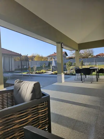 Chara Guest House