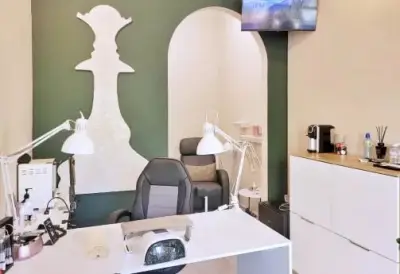 KK NAIL STUDIO