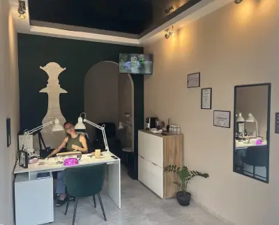 KK NAIL STUDIO