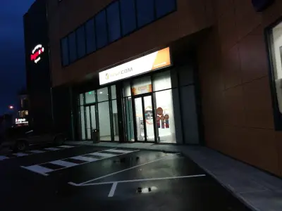 Бизнес Център - бивш ПФОЕ Мол/Mall Varna