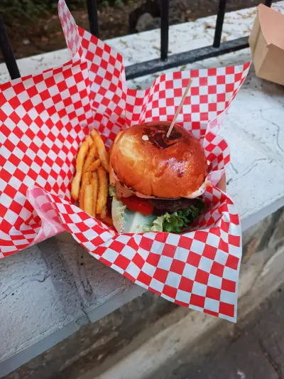 Top Burger