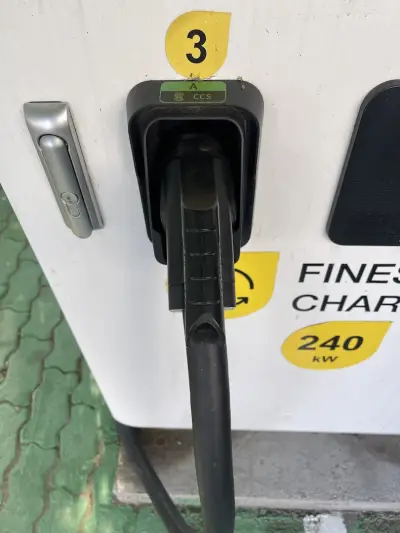 Станция за зареждане Fines