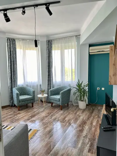 Glarus Apartment with Infinity Sea View