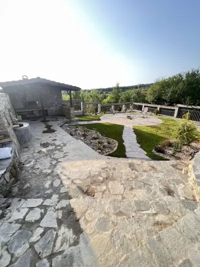 The Mirrors GuestHouse - Къщата с огледалата