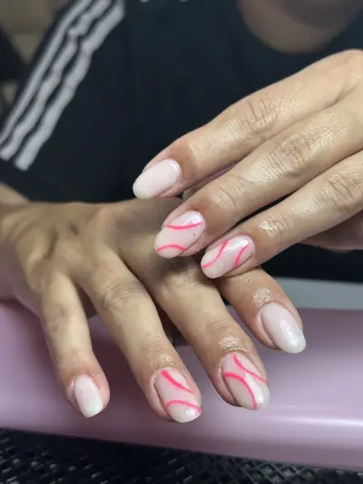 "Nails by Elly"-Салон за маникюр