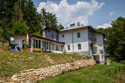 Allena Hills