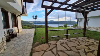 Eco Lodge St Ignatius Еко лодж Игнажден