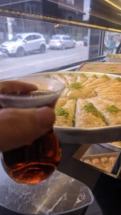 Гюлшеноглу баклава Черноочене
