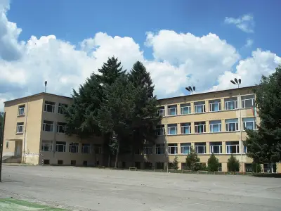 VI ОУ П.ХИЛЕНДАРСКИ