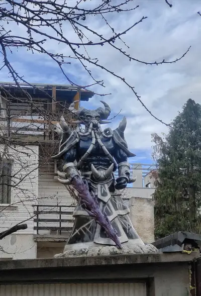Kassadin Statue