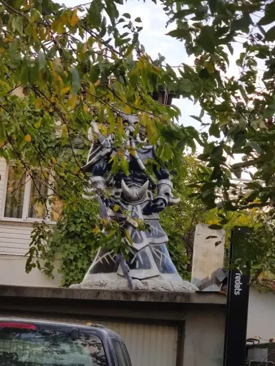 Kassadin Statue