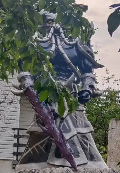 Kassadin Statue