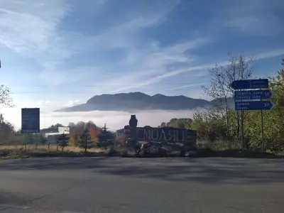 Табелата с мечето