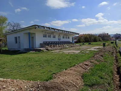 Стадион Казичене