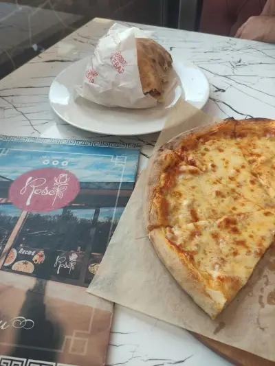 Rose pizza