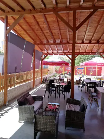 Sunny bar