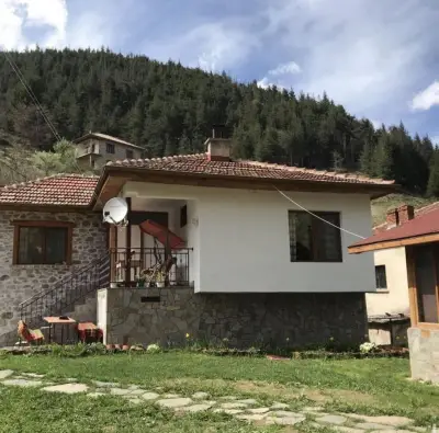 Бащината къща с.Здравец - къща за гости