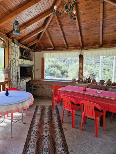 Iundova Guest House
