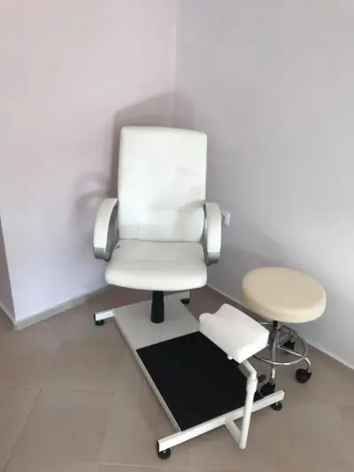 Ел Нейлс
