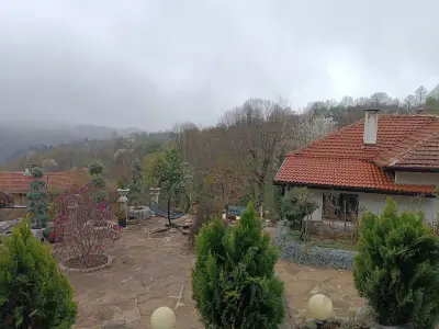 Къща за гости Край гората