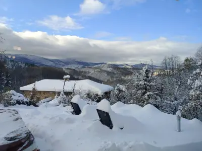 Къща за гости Край гората