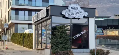 CIGAR HOUSE