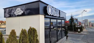 CIGAR HOUSE