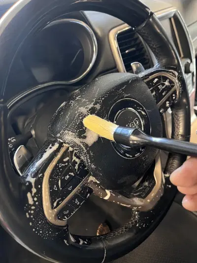 Detailing Point Garage - "Пране и полиране на фарове и автомобили"