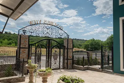 Danubius View - Luxury Hotel and Hall