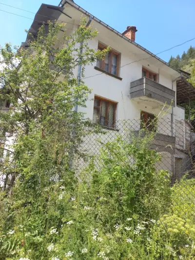 Къща за гости "Хаджийски" (Family house "Hadjiiski")