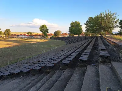 Стадион Лозница