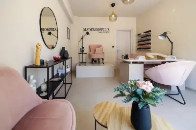 Mademoiselle Nail House