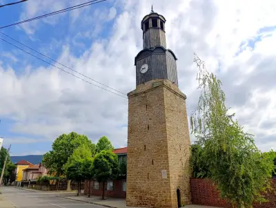 Часовниковата кула
