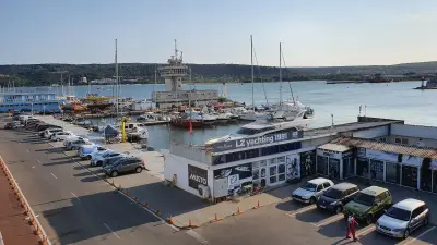 Морска гара Варна