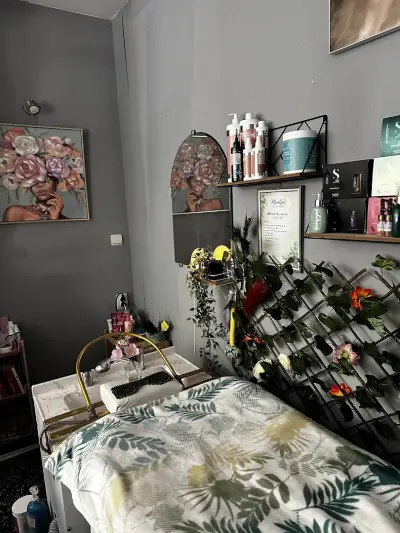 MS Merilyn'S Hairstudio