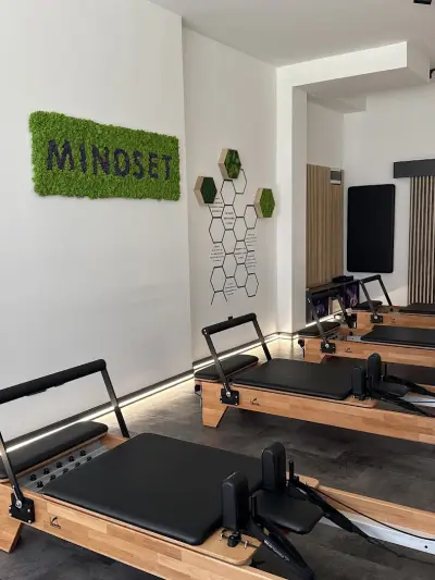 Рефомър пилатес студио Mindset Reformer Pilates - Кючук Париж