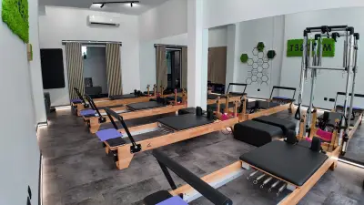 Рефомър пилатес студио Mindset Reformer Pilates - Кючук Париж