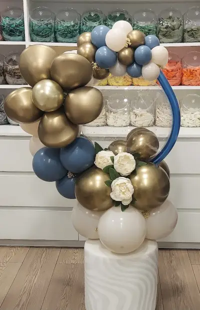 PARTY LAND