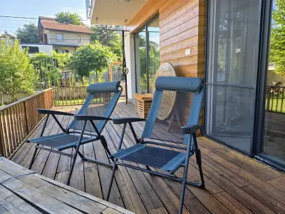 Ma-Bebe PlayHouse with Private Sauna --- Lake, Parks and SPA Pools in 5 min