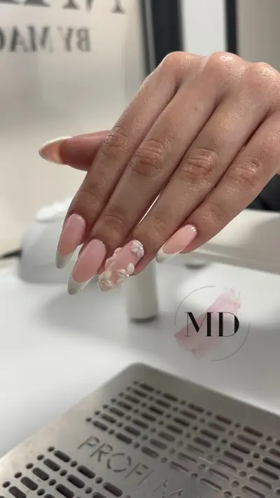 Magi Nails