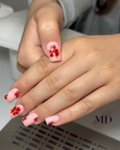 Magi Nails