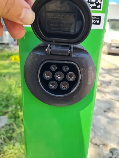 Станция за зареждане Gigacharger