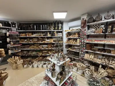 Свят от дърво