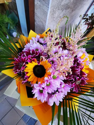 Цветарски магазин MonMar art & flowers