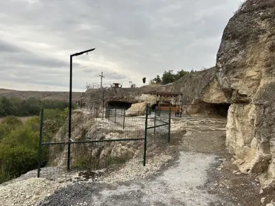 Скален манастир Беляново
