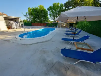 Къща за гости Бела