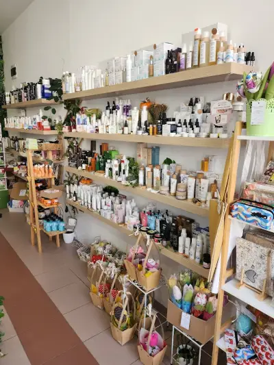 AFAYA cosmetics