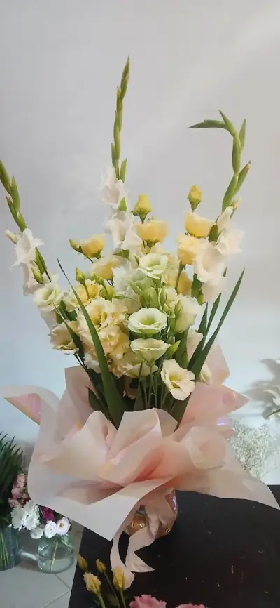 Магазин за цветя Mira Fiori Троян